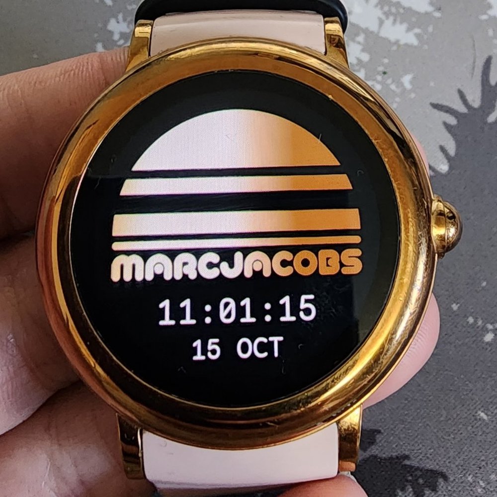 Marc Jacobs Samsung Google Smartwatch